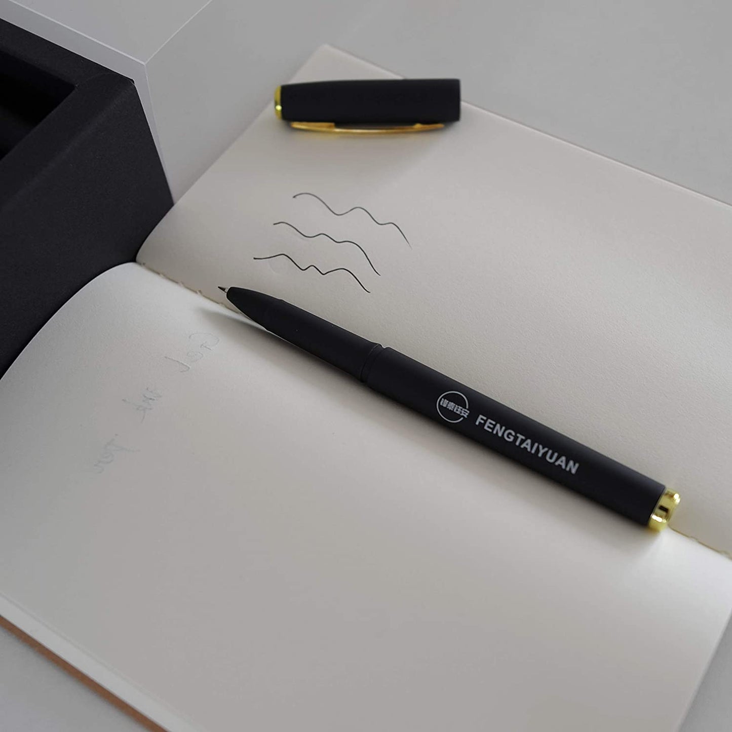 Fengtaiyuan P18 0.5mm Rollerball Gel Pen (Black) - Black Ink