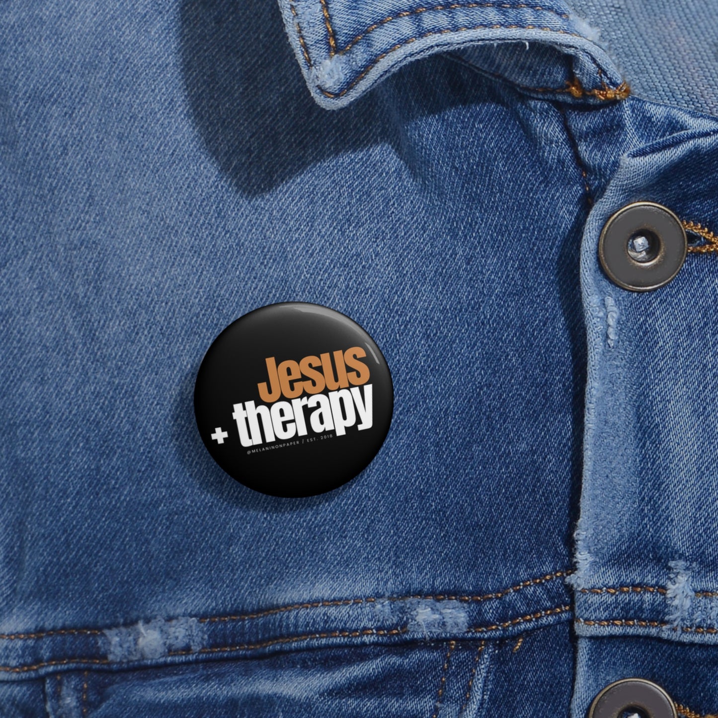 "Jesus + therapy" Pin Button - white & gold