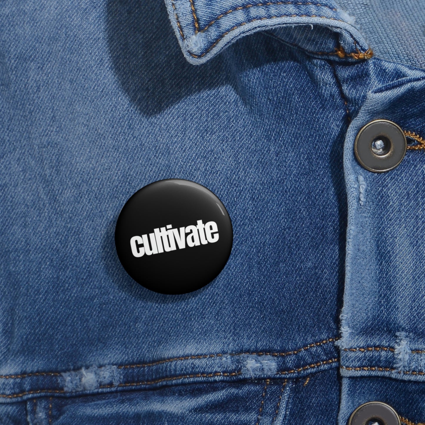 "cultivate" Pin Button - white